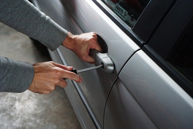 car, burglary, thief, burglar, car wallpapers, break into, screwdriver, car thief, break open locks furto