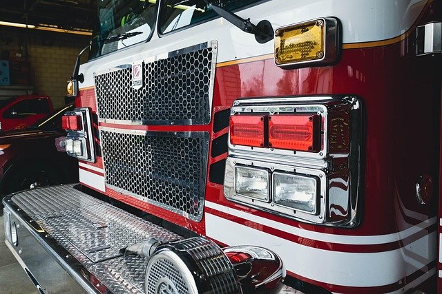 firetruck, fire, emergency, siren, fire department, rescue, firefighter, firetruck, firetruck, crise, fire, emergency, emergency, fire department, fire department, firefighter, firefighter, firefighter, firefighter, firefighter