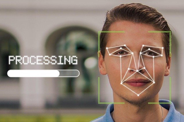 Enfrentando problemas com a biometria no prédio? Veja estratégias práticas para implementar a portaria inteligente e convencer os moradores resistentes de forma pacífica.